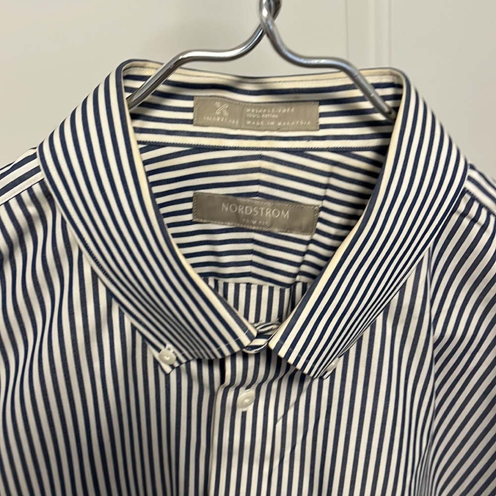Button down shirt - Picture 3 of 3